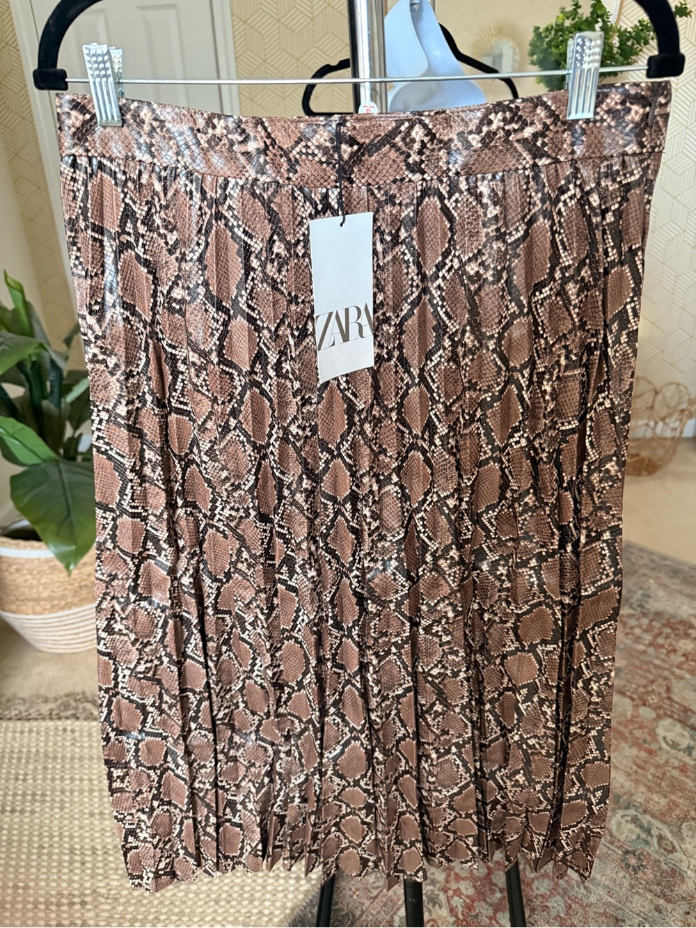 Zara Brown Snake-Print Faux Leather Pleated Midi Skirt with Black Accents NWT